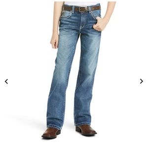 Brand New Ariat B4 Relaxed Coltrane Boot Cut Jean. Ordered wrong size.